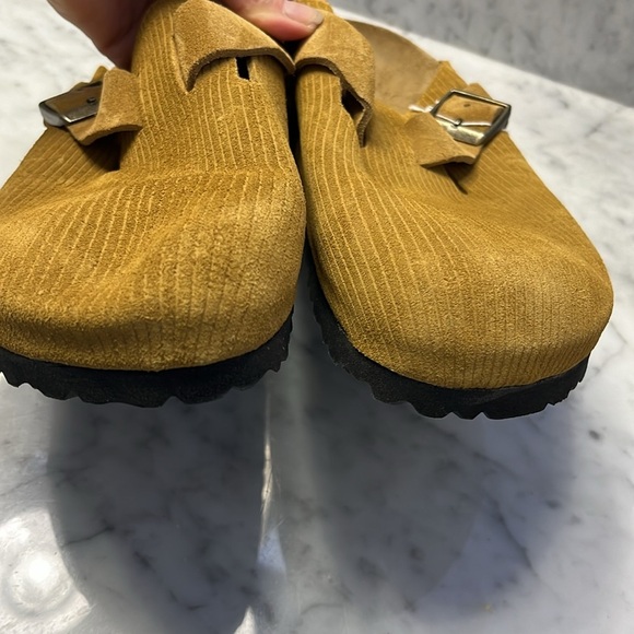 Birkenstock Boston Suede Embossed Clog Size 10 NWT - Picture 10 of 13